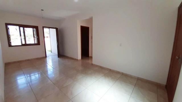 EM OF.ER.TA! Casa 2 dormitórios, 600m da beira mar junto ao Posto Gasolina Madeira - Foto 3