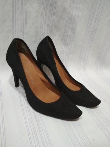 Scarpin Couro Bottero 38