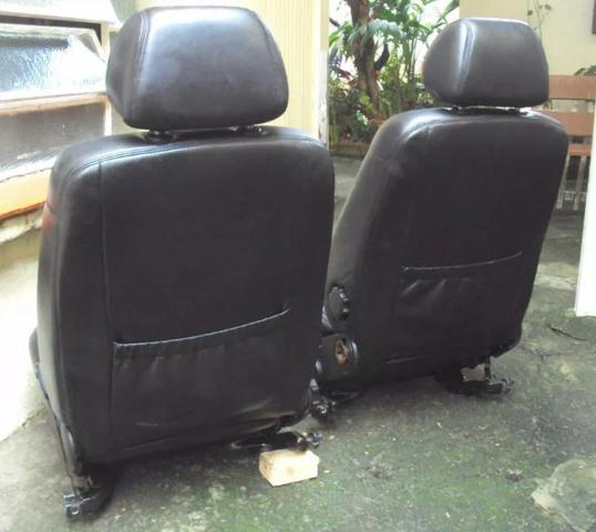 Bancos Banco Couro Adpt Saveiro F100 Maverick Jeep C10 Opala Fiat - Foto 5