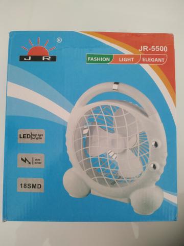 Mini ventilador portátil com luz de LED