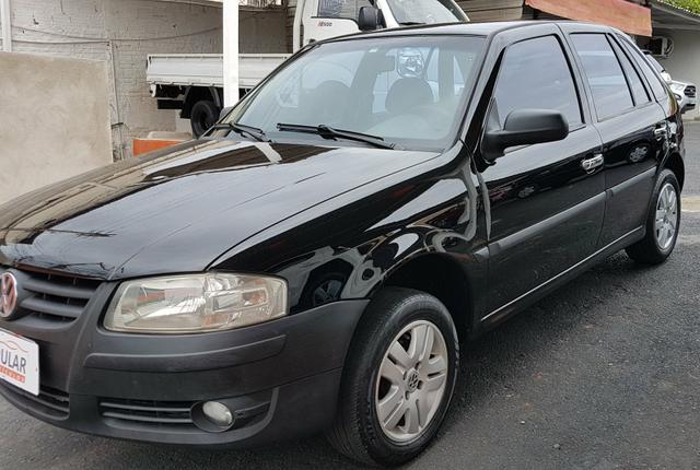 Gol g4 2006 (vidro, trava e direção)