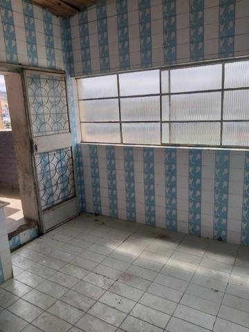 Alugo casa simples e antiga - Foto 8