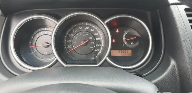 Nissan Tiida SL 2011, MT, completo c/ teto solar - Financiado ou Quitado - Foto 2