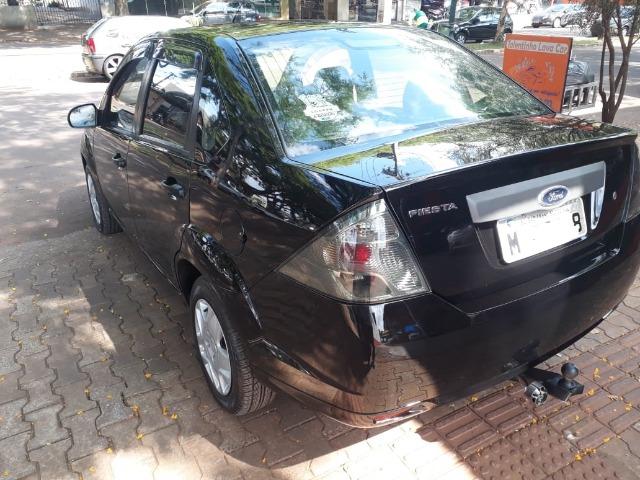 Fiesta Sedan 1.0 Zetec Rocam - Foto 6