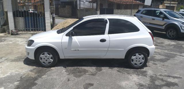 Celta com Ar Condicionado,Vidro Eletrico, Trava Eletrica e Alarme !!! - Foto 2