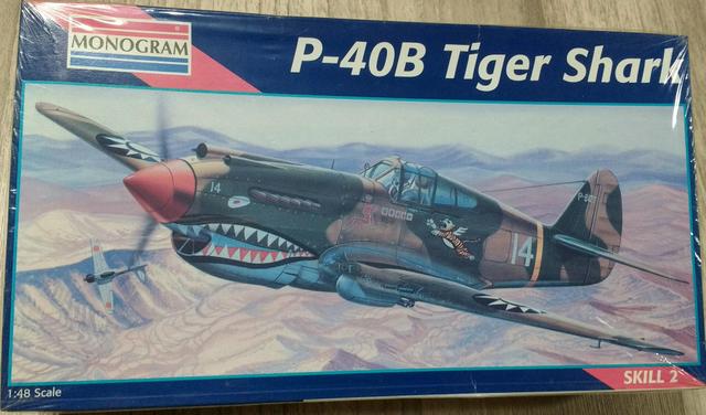 Avião de plástico para montar do Curtiss P-40B "Kittyhawk", escala 1/48, da Monogram