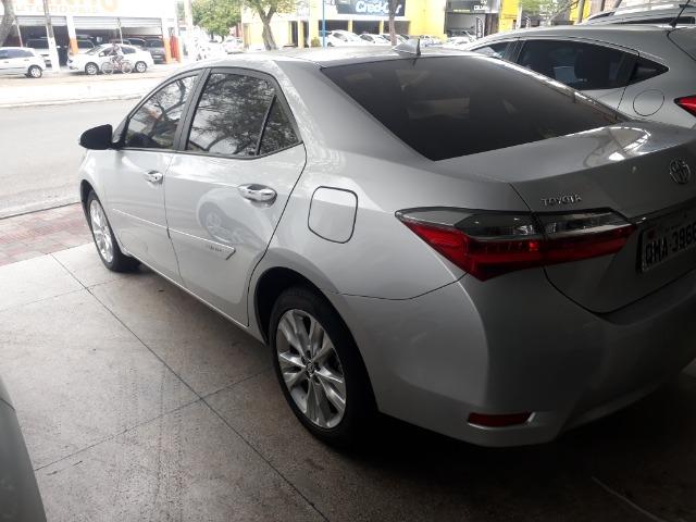Vendo ou troco um toyota corolla xei o mais novo da cidade com apenas 15.546 km rodados - Foto 4