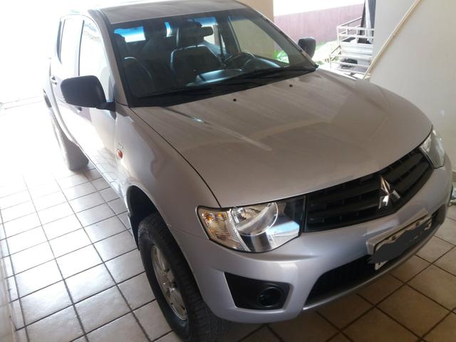 L200 Triton GLX 2012/2012 conservadíssima! Pode ser financiada! - Foto 2