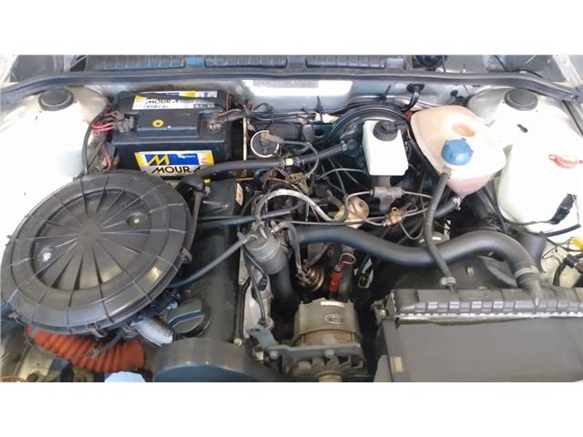 Volkswagen Voyage 1.8 gl 8v gasolina 4p manual - Foto 10