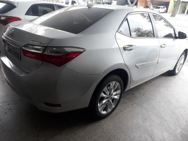 Vendo ou troco um toyota corolla xei o mais novo da cidade com apenas 15.546 km rodados - Foto 3