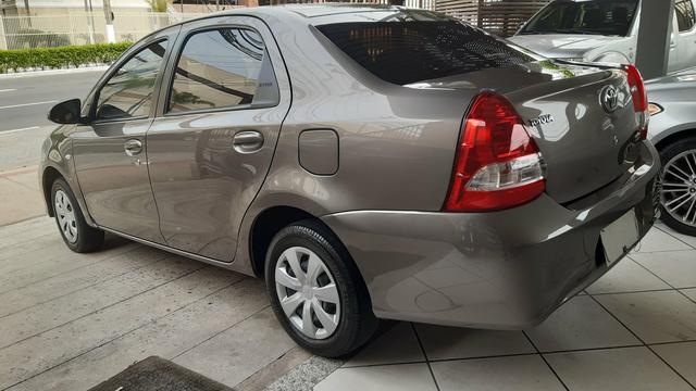 Etios sedan XS 1.5 mecânico - Foto 9