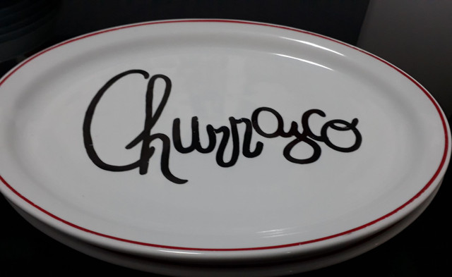 Hoje 50,00 pratos oval porcelana Shimidt 