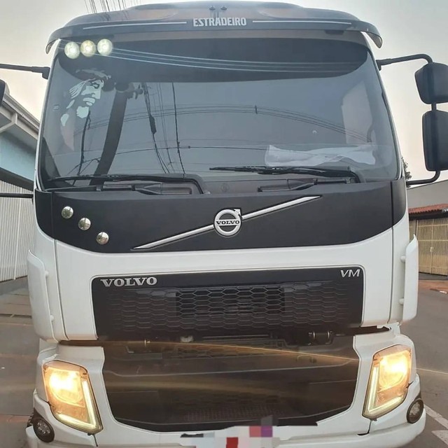 VOLVO VM