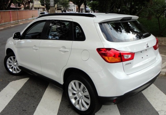 Mitsubishi Asx 2.0 2013 Cambio Mecanica Farol Capo Motor Airbag Suspensão Porta Sucata - Foto 3