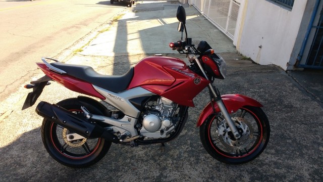 YAMAHA YS FAZER 250 2012 VERMELHA METALICA IMPECAVEL COM APENAS 50.000KM