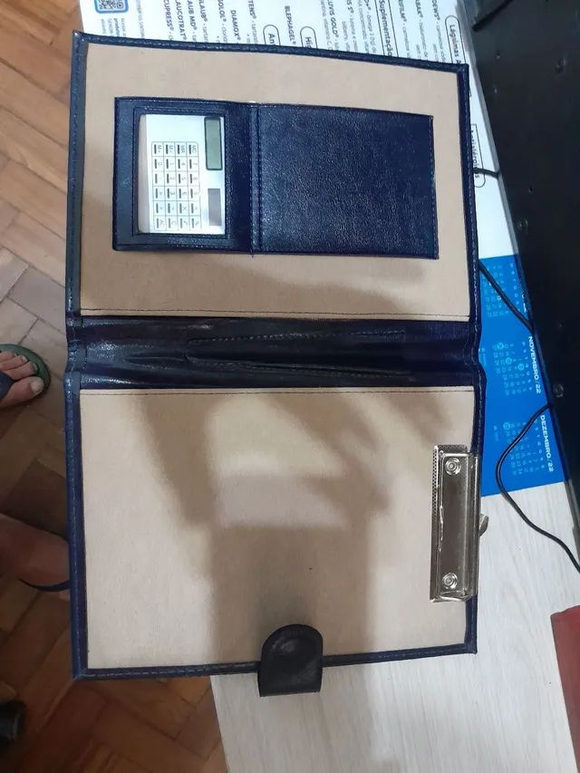 Porta agenda com calculadora e prendedor  - Foto 5
