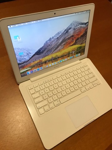 Kit Apple MacBook White + IPhone 7