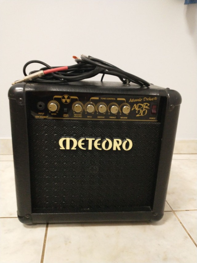 Amplificador Meteoro 