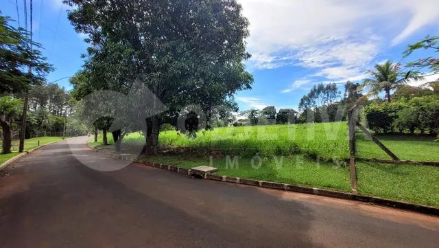Excelente lote a venda no Condomínio de Chácaras Morada do Sol em Uberlândia