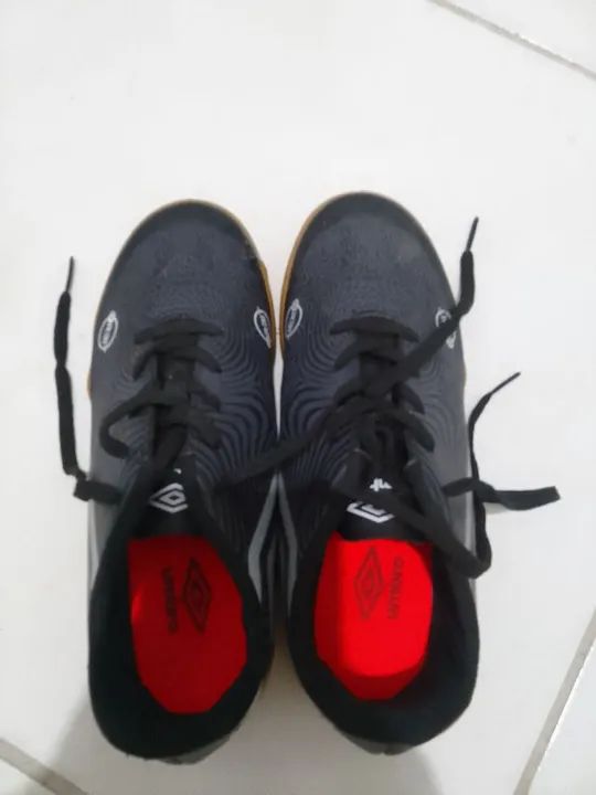 Chuteira society semi nova  - Foto 4