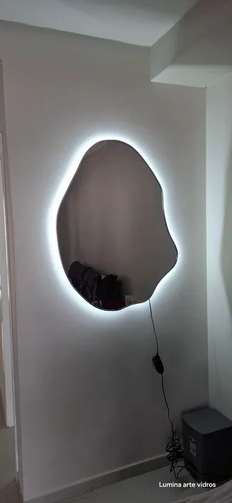 Espelho Decorativo com Iluminação LED