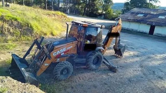Retroescavadeira Case 580N ano 2019