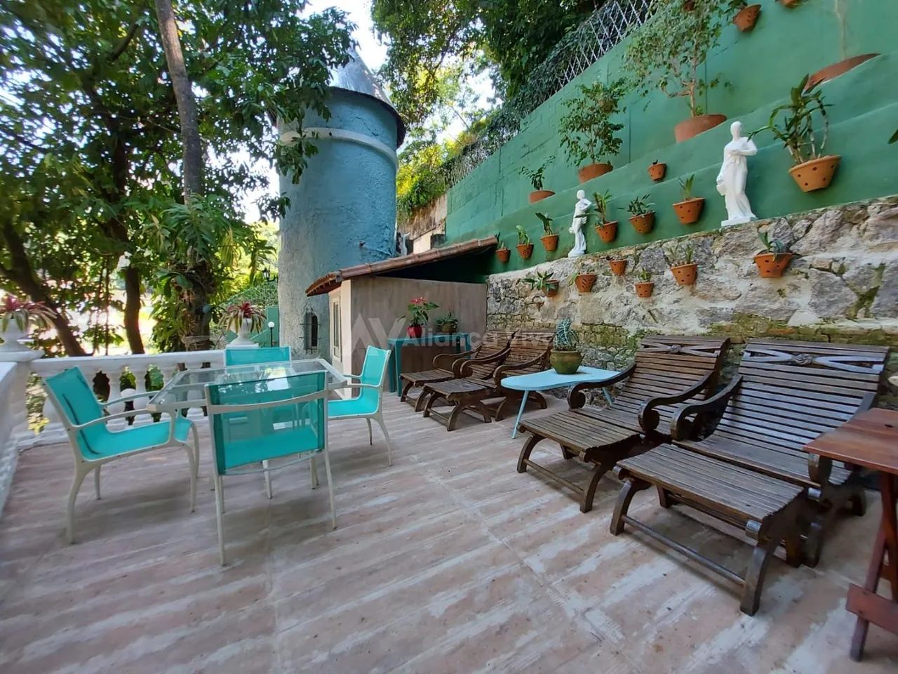 Cosme Velho | Casa 6 quartos, sendo 1 suite - Foto 2