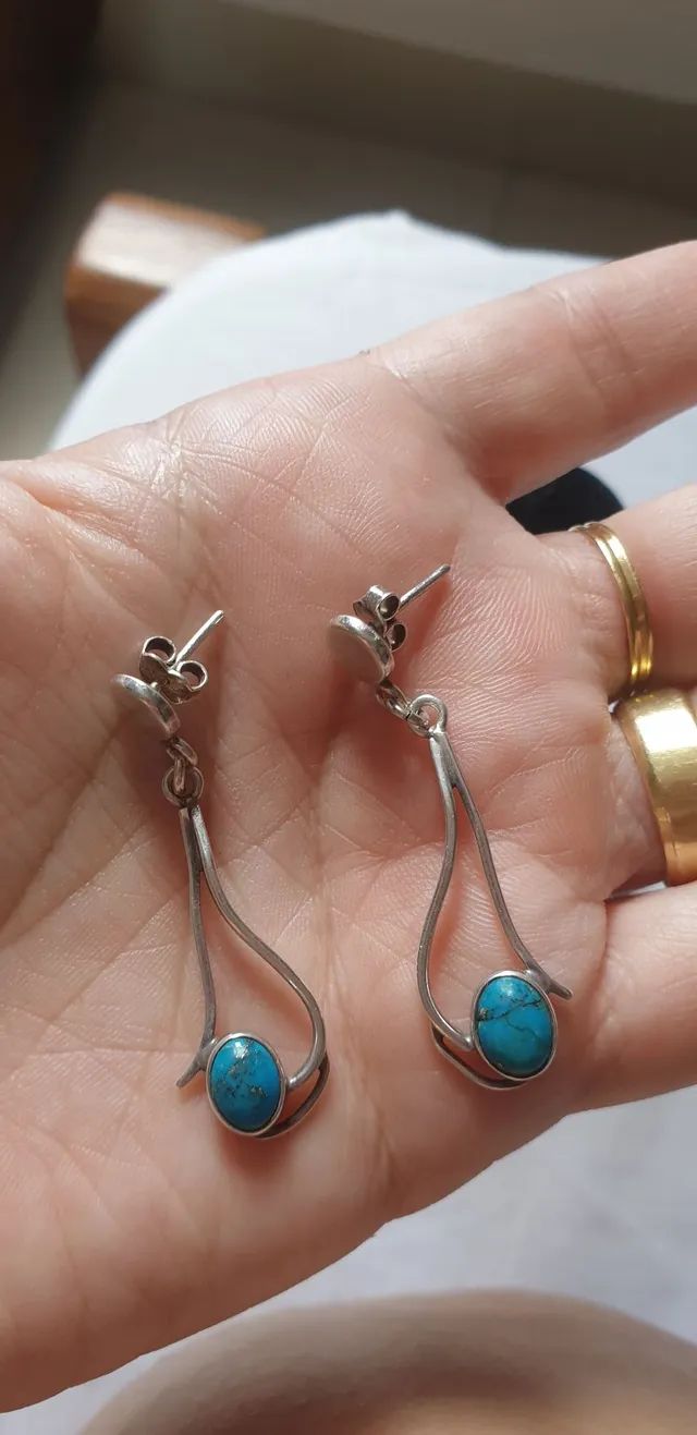 Brinco de Prata com Turquesa. Confeccionado em Prata 925. - Foto 2