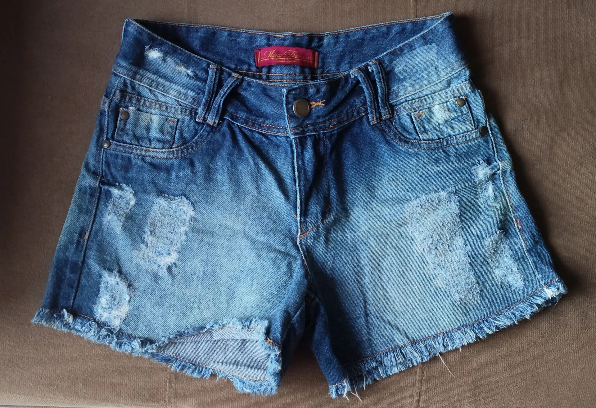 Short jeans