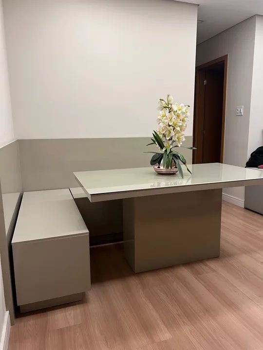 Mesa Canto Alemão MDF Laqueada Cinza com 2 Baús. - Foto 3