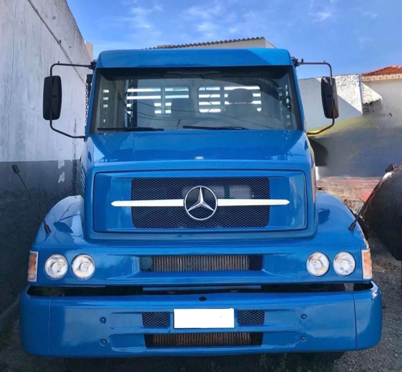 Caminhão Mb 1620 /carroceria/2008 - Foto 2