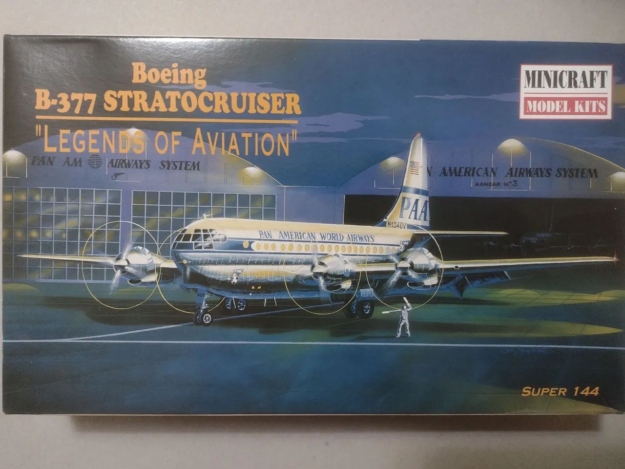Boeing B-377 Stratocruiser - Miniatura de avião