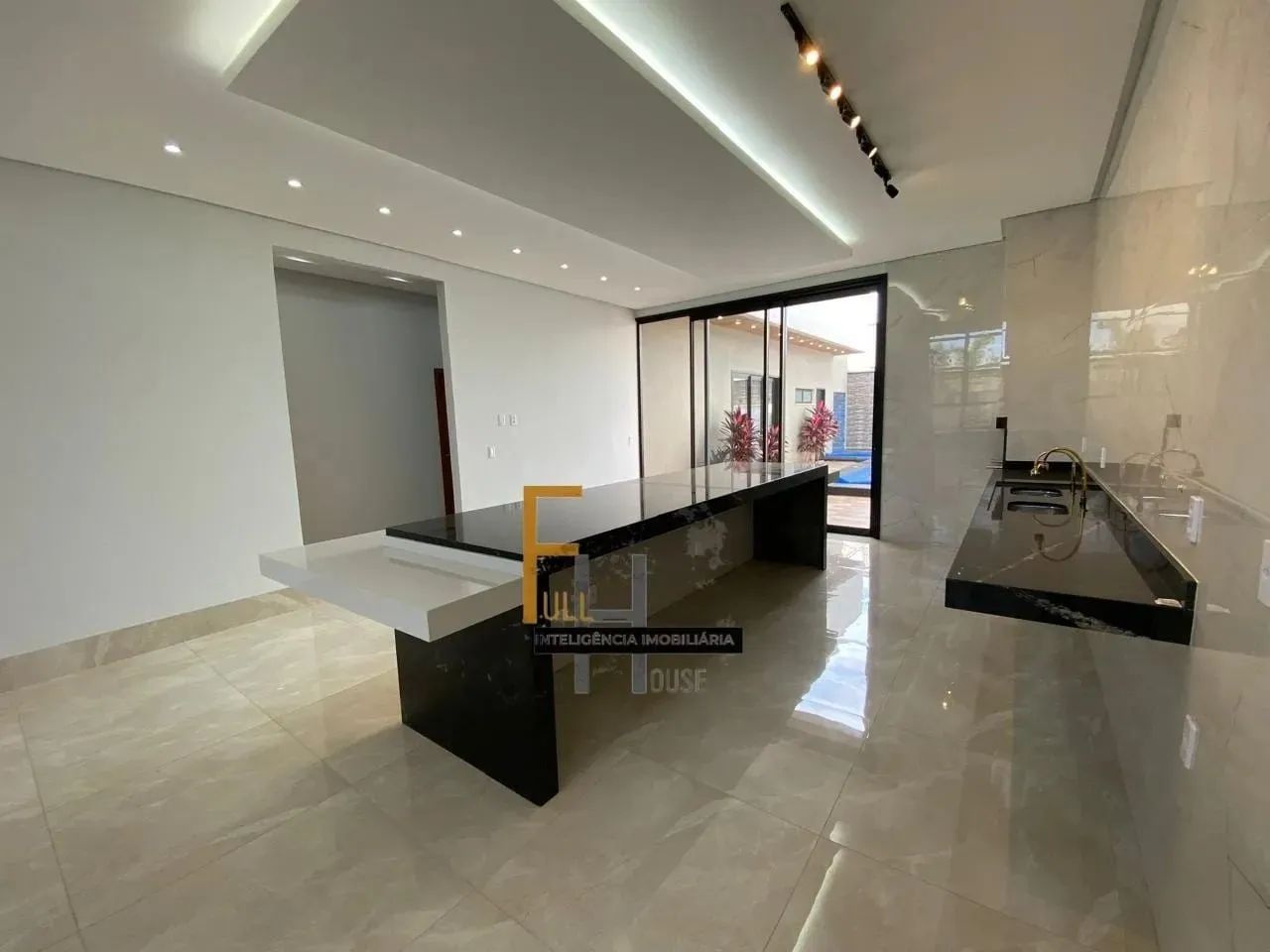 CASA CRISTINA 2 I 4 QUARTOS I 4 SUITES I 4 VAGAS I PISCINA I CHURRASQUEIRA I GOURMET I POR - Foto 3