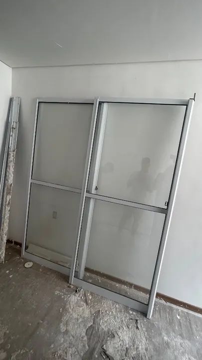 Porta de sacada 2 folhas 2,1x2,1m - Foto 2