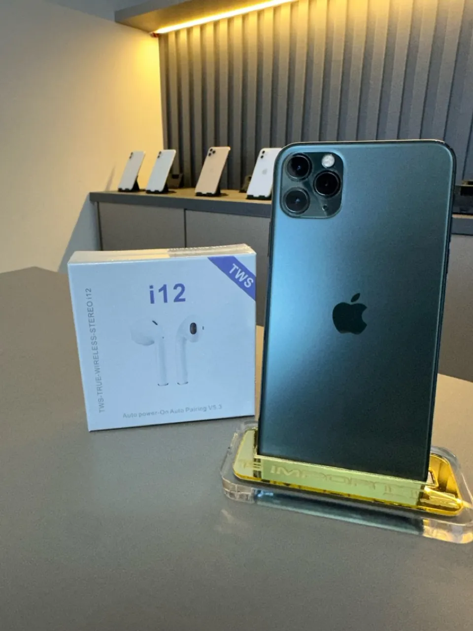 iPhone 11 Pro Max 256 gigas em boas condições