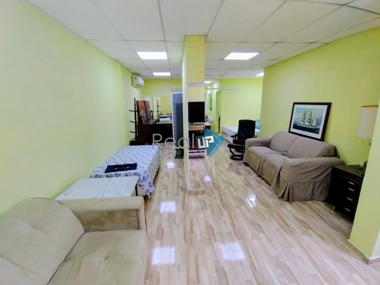 Sala Comercial em Ipanema com 65 m²