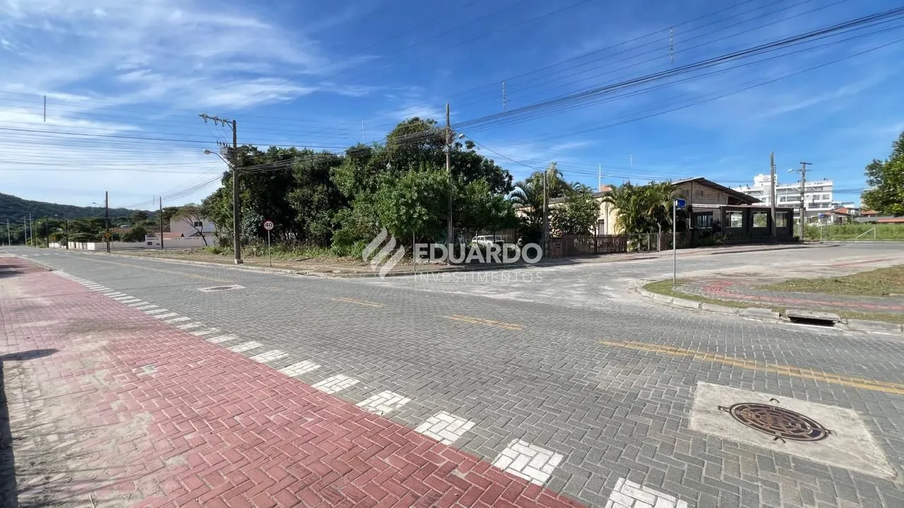 Terreno à Venda no Mariscal, Bombinhas SC