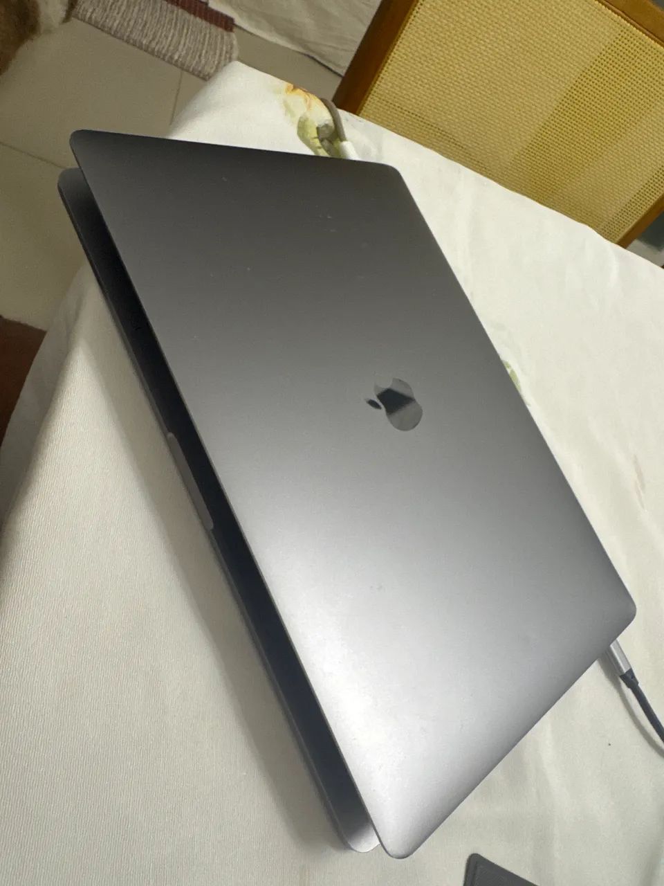 macbook pro 2018 16gb