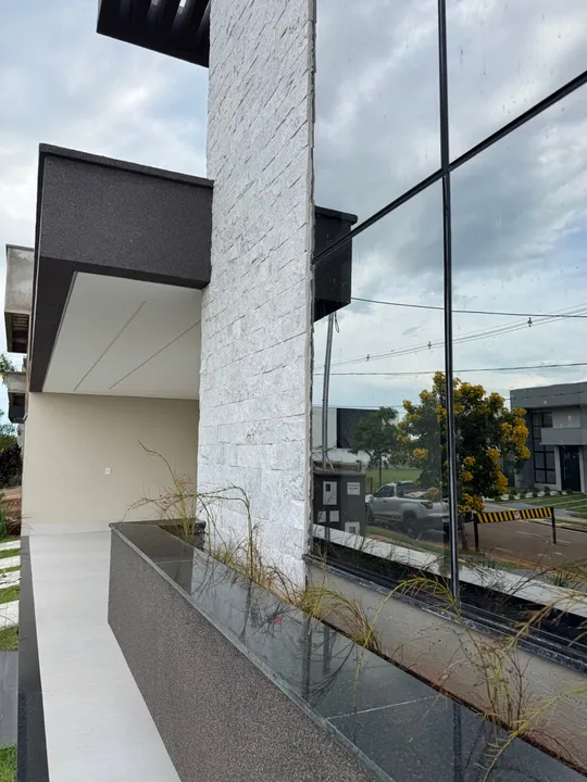 Casa moderna com design único
