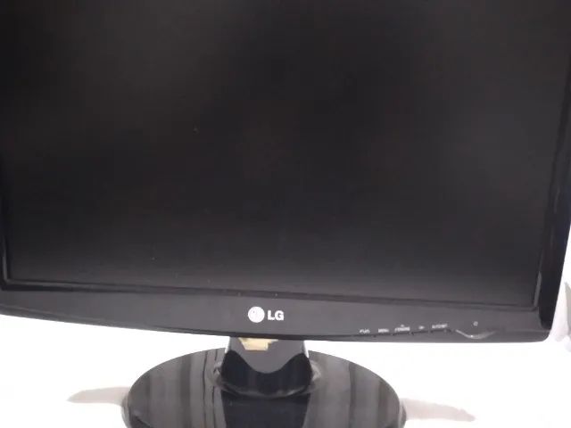 Kit Computador c/ Monitor LG + CPU Hp + Mouse + Teclado
