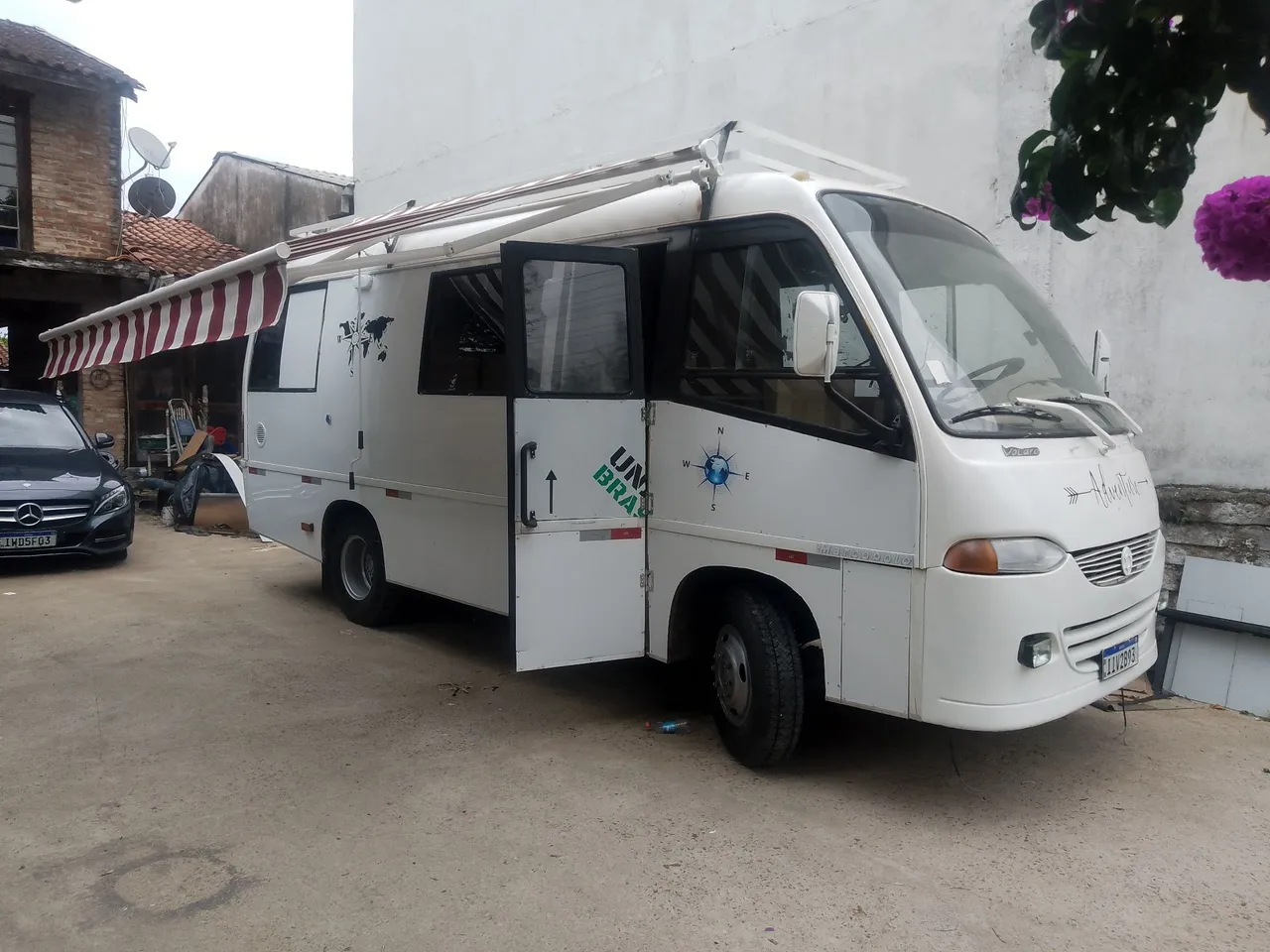 Motorhome Volare o/ 4 pessoas dirige CNH B pego trocas até 80 mil