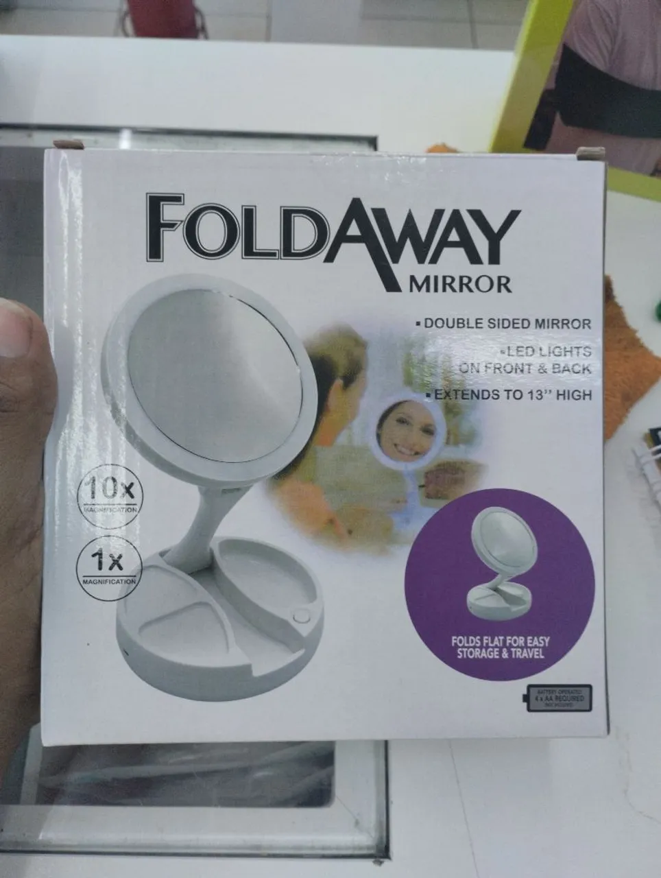 Espelho de Banheiro Dobrável com LED - Foldaway Mirror