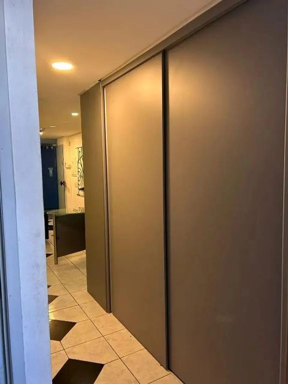 Sala/Casa Comercial à Venda em Espinheiro - Foto 2