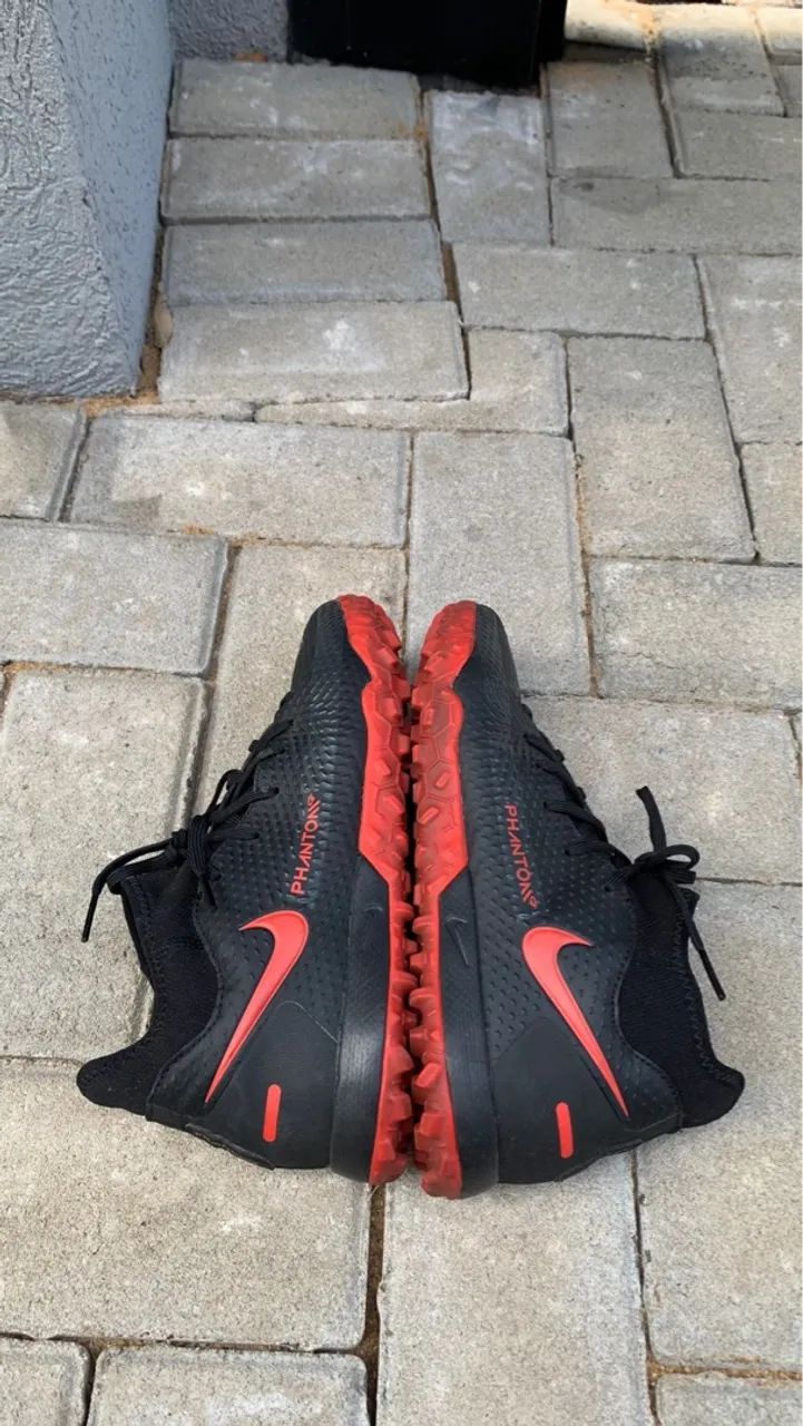 Chuteira Society Nike Phantom - Tamanho 37