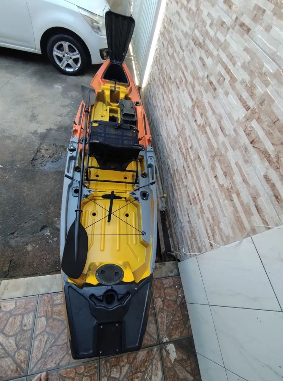 Caiaque de Pesca acú 120 so caiaque  acompanha remo e cadeira 