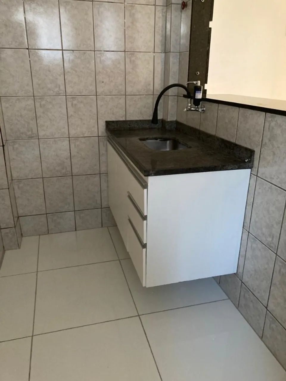 Lindo Apartamento de 1 Quarto na Av. Vitória Regia - Novo México - Escriturado. - Foto 2