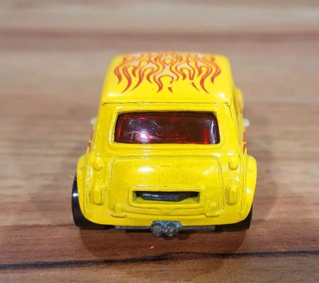 Hot Wheels Morris Mini - Heat Fleet Series 2009 (Loose) - Foto 4
