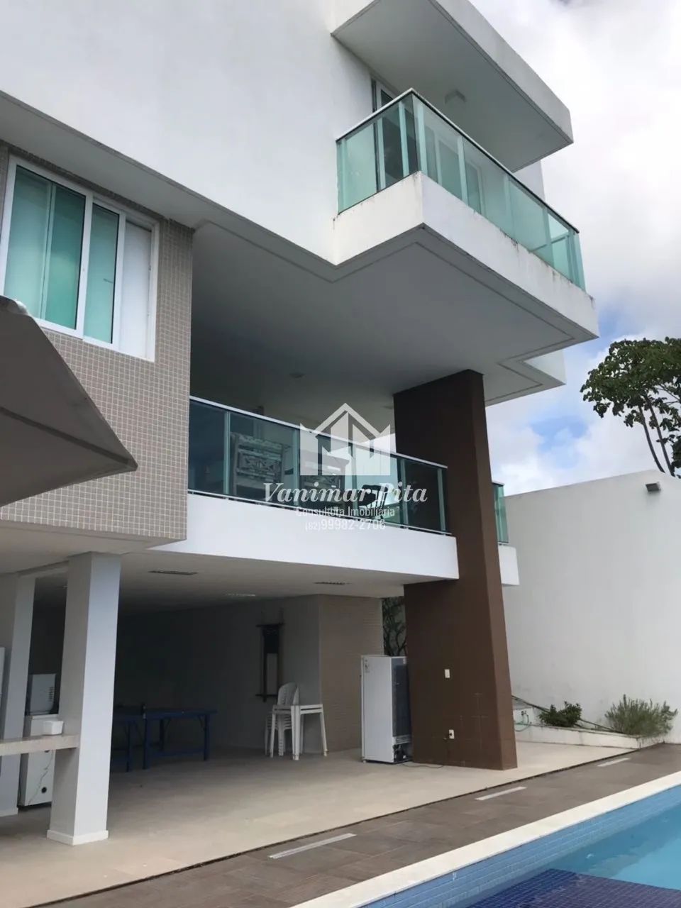 Maravilhosa casa cond. para venda tem 500 metros quadrados e 4 quartos em Serraria - Macei