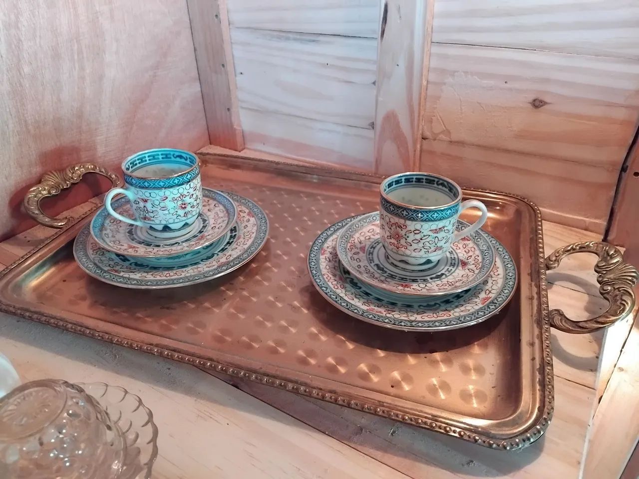 Conjunto de xícaras de chá antigas com bandeja - Foto 2