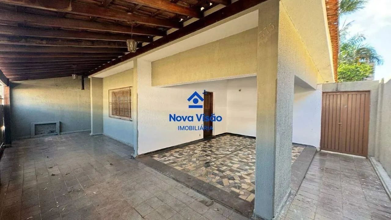Casa para aluguel, 6 quartos, 1 suíte, 3 vagas, São Benedito - Uberaba/MG